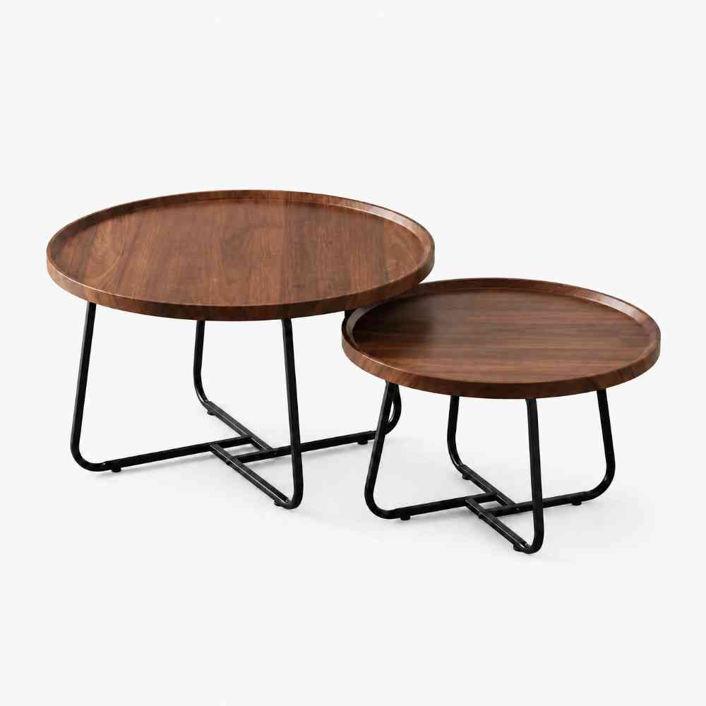 Duo de tables basses gigognes rondes avec plateaux bois brun et structure métal noir